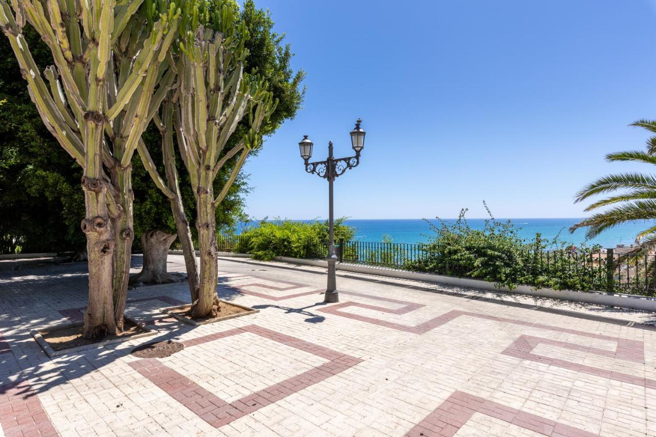 Apt Playa Y Montana Apartment Torremolinos Bagian luar foto